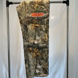 Men’s Empyre Camo Cargo pants with Orange Logo size 30